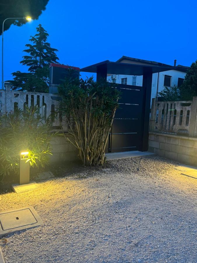 B&B A Due Passi Dal Mare Лідо-ді-Помпоза Екстер'єр фото
